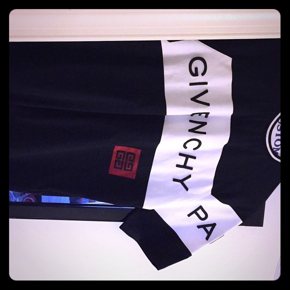 Givenchy shirt-men’s